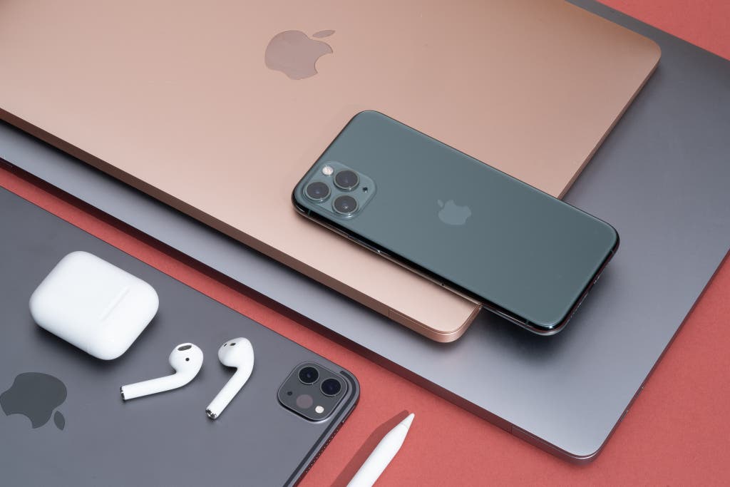 iphone macbook airpods design